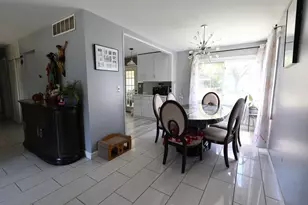 212 Lexington Dr, Bolingbrook, IL 60440 - Photo 9