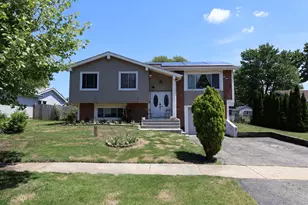 212 Lexington Dr, Bolingbrook, IL 60440 - Photo 1