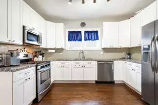 10114 S Peoria St, Chicago, IL 60643 - Photo 5