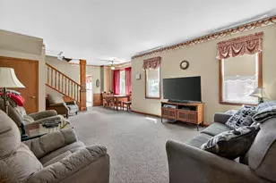 212 S Elm St, Franklin Grove, IL 61031 - Photo 5