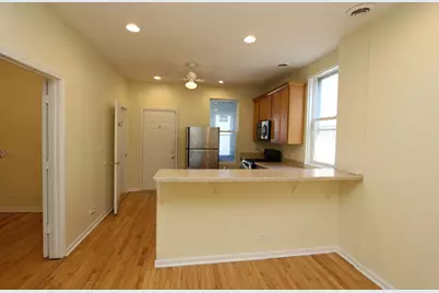 2342 W Barry Avenue #2nd, Chicago, IL 60618 - Photo 5