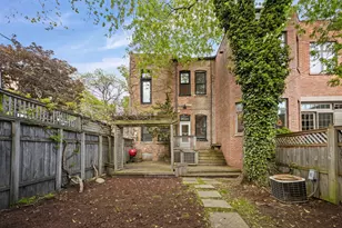 2144 N Fremont St, Chicago, IL 60614 - Photo 15