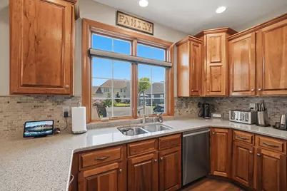 468 Rutland Road, Dekalb, IL 60115 - Photo 19