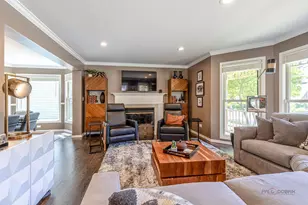 149 N Hale St, Palatine, IL 60067 - Photo 9