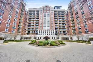55 W Delaware Pl, Chicago, IL 60610 - Photo 1