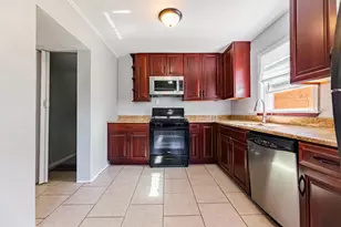 8022 42nd St, Lyons, IL 60534 - Photo 7