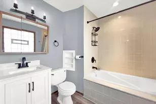 5845 S Sayre Ave, Chicago, IL 60638 - Photo 23
