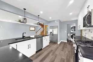 5845 S Sayre Ave, Chicago, IL 60638 - Photo 11