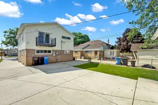 5845 S Sayre Ave, Chicago, IL 60638 - Photo 31