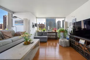 70 W Burton Pl, Chicago, IL 60610 - Photo 5