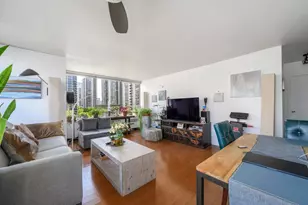 70 W Burton Pl, Chicago, IL 60610 - Photo 7