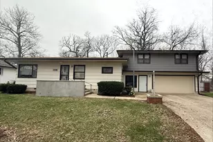 23126 W Oak St, Plainfield, IL 60544 - Photo 1