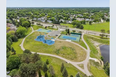 525 Newtown Drive, Buffalo Grove, IL 60089 - Photo 29