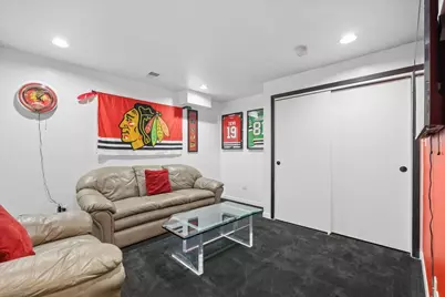 525 Newtown Drive, Buffalo Grove, IL 60089 - Photo 21