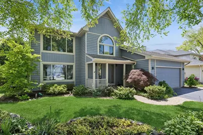 525 Newtown Drive, Buffalo Grove, IL 60089 - Photo 1