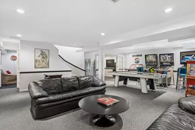 525 Newtown Drive, Buffalo Grove, IL 60089 - Photo 19