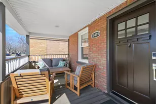10459 S Troy St, Chicago, IL 60655 - Photo 7