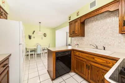 8744 W North Terrace, Niles, IL 60714 - Photo 7