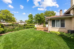 8744 W North Terrace, Niles, IL 60714 - Photo 23