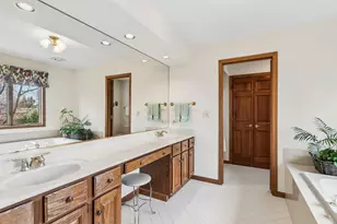 1204 Kristin Dr, Libertyville, IL 60048 - Photo 11