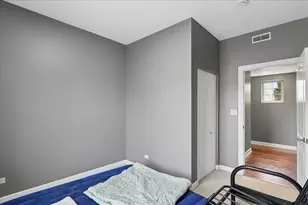 3629 S Giles Ave, Chicago, IL 60653 - Photo 11