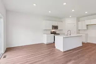 1105 Vista Ct, Hampshire, IL 60140 - Photo 5