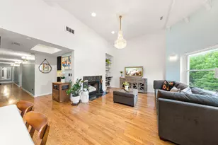 4615 N Beacon St, Chicago, IL 60640 - Photo 13