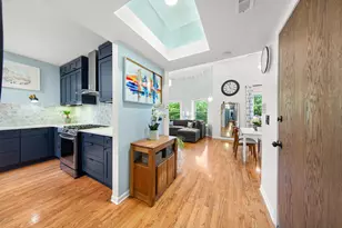 4615 N Beacon St, Chicago, IL 60640 - Photo 9