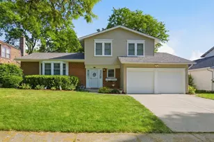1511 Lexington Ln, Downers Grove, IL 60516 - Photo 1