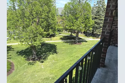 520 Biesterfield Road #E309, Elk Grove Village, IL 60007 - Photo 9