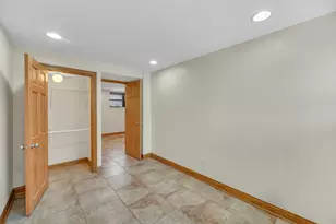 1005 N Campbell Ave, Chicago, IL 60622 - Photo 17
