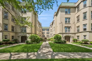 538 Michigan Ave, Evanston, IL 60202 - Photo 1