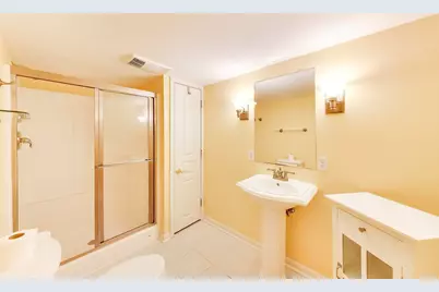 2660 Chesire Court, West Dundee, IL 60118 - Photo 19