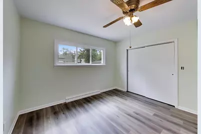 714 W Memorial Road, Bensenville, IL 60106 - Photo 15