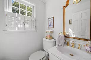 250 Chasse Cir, Saint Charles, IL 60174 - Photo 21