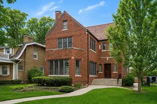10337 S Hamilton Ave, Chicago, IL 60643 - Photo 1