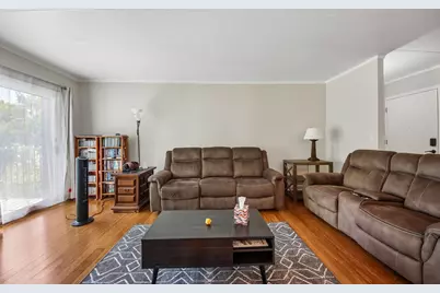 6330 Lincoln Avenue #3C, Morton Grove, IL 60053 - Photo 7