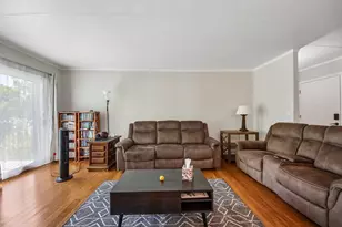 6330 Lincoln Ave, Morton Grove, IL 60053 - Photo 7