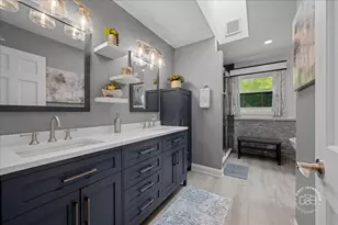 808 S Van Buren St, Batavia, IL 60510 - Photo 17
