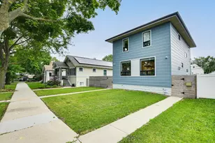 4727 N Kiona Ave, Chicago, IL 60630 - Photo 1