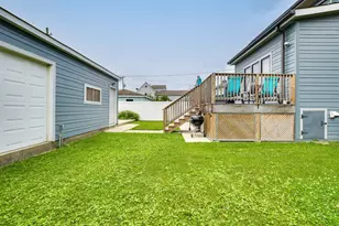 4727 N Kiona Ave, Chicago, IL 60630 - Photo 39