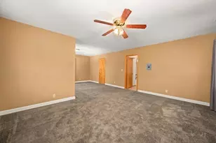 181 Tilton Park Dr, Dekalb, IL 60115 - Photo 31