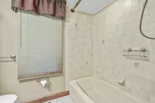 10876 Crockett Rd, Roscoe, IL 61073 - Photo 25