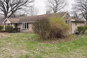 1599 E 2700 North Rd, Clifton, IL 60927 - Photo 3