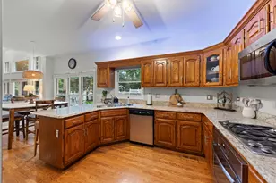 509 Turnberry Dr, North Aurora, IL 60542 - Photo 9