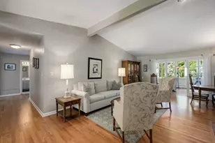 1134 N Pepper Tree Dr, Palatine, IL 60067 - Photo 5