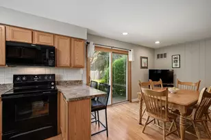 1134 N Pepper Tree Dr, Palatine, IL 60067 - Photo 15