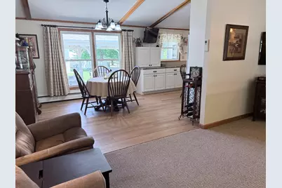 617 S Linn Street, Shannon, IL 61078 - Photo 5