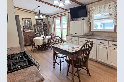 617 S Linn Street, Shannon, IL 61078 - Photo 9