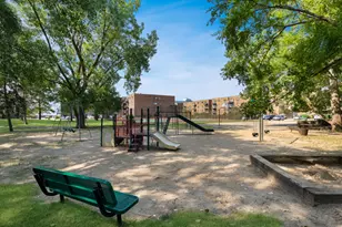 8905 N Knight Ave, Des Plaines, IL 60016 - Photo 17